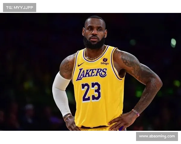 NBA赛季焦点战况解析:各大球队表现亮眼 关键球员赛场风采大揭秘 NBA赛季焦点战况解析:各大球队表现亮眼 关键球员赛场风采大揭秘
